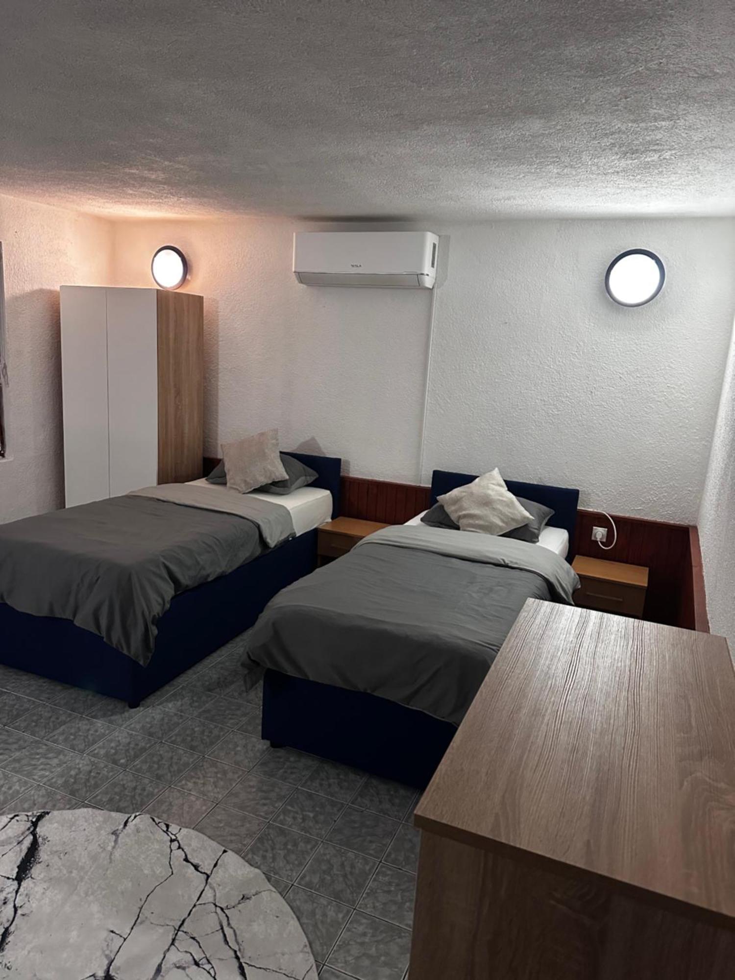 Cobras Apartment